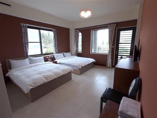 Moonlight Manor B&B Taitung Bagian luar foto